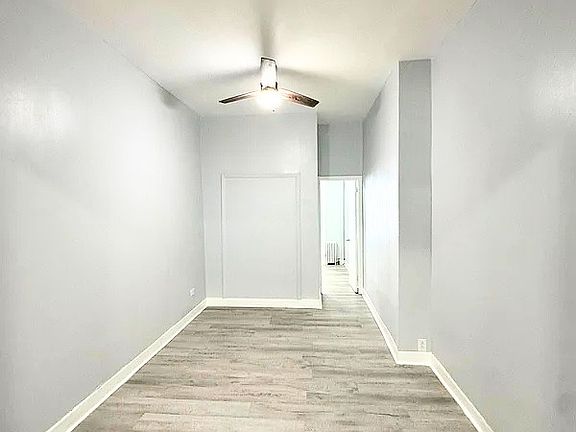 3rd image of 1652 George St APT 1R