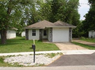 2811 W College St, Springfield, MO 65802