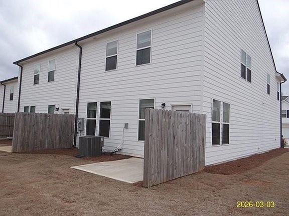 3rd image of 3215 Alana Ct