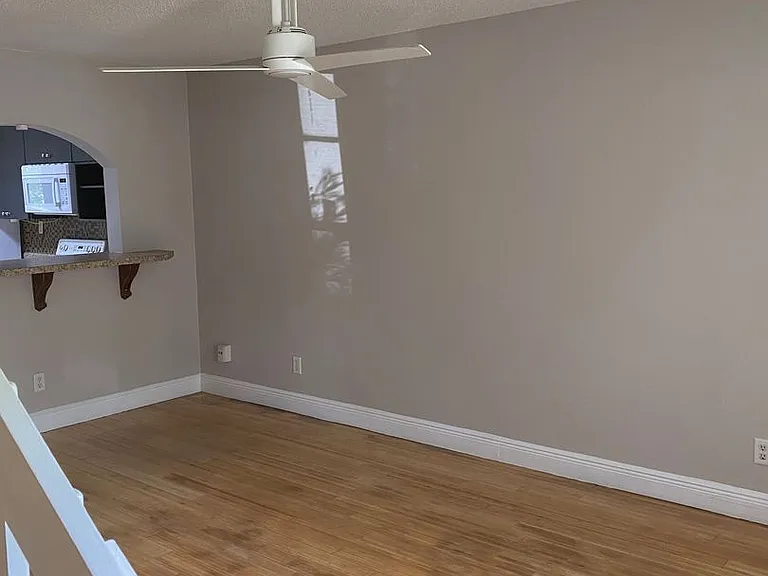 130 Rhoden Ln — Photo 6