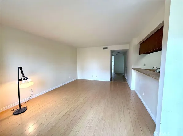 5484 Dobbs St APT 138, Los Angeles, CA 90032