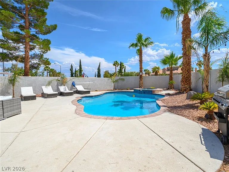 9041 Kingsdale Ct — Photo 34