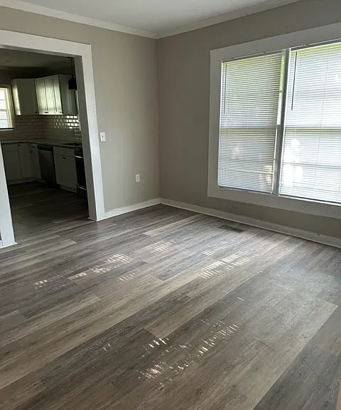 516 Obar St SW — Photo 4