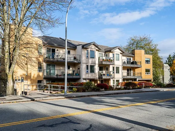 15255 18th Ave #212, Surrey, BC V4A 1W9