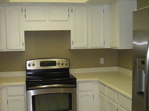 4th image of 8302 N 21st Dr Unit 207