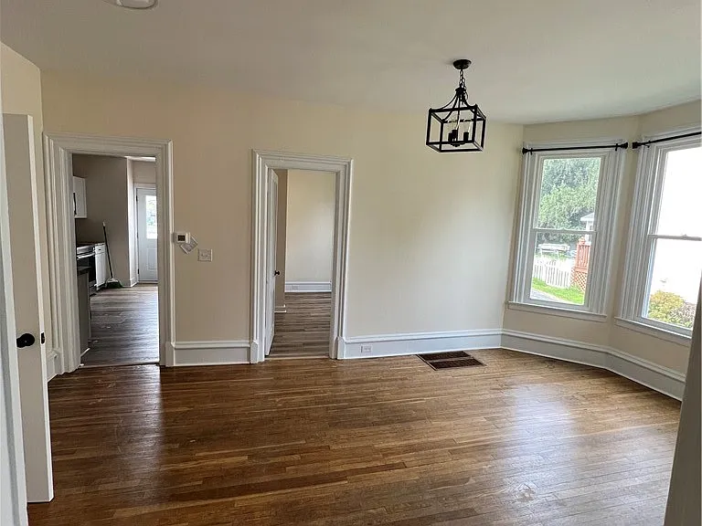 8987 Jackson St — Photo 5