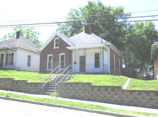 922 Locust St, Boonville, MO 65233