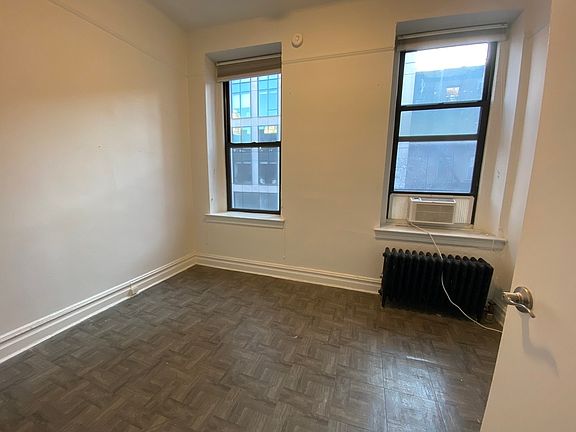 2nd image of 131 E 27th St APT 3S