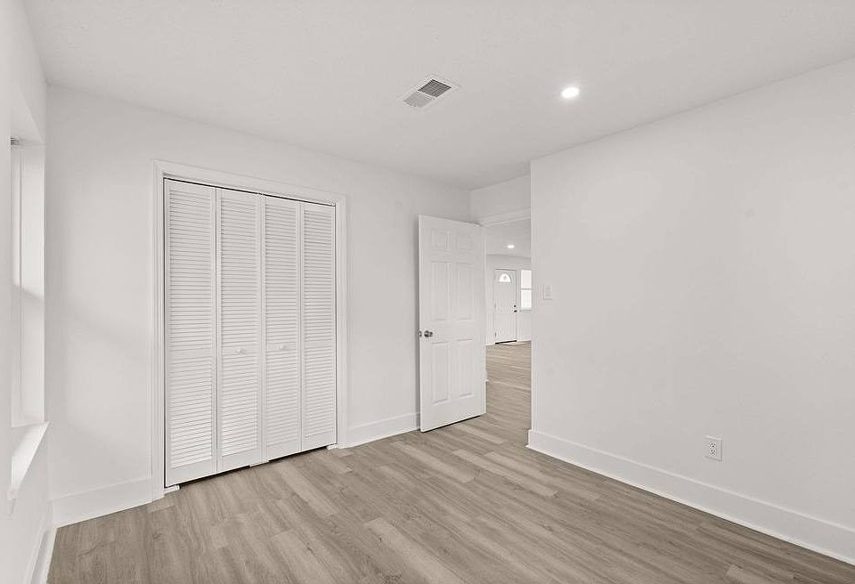1st image of 1407 Maryknoll Dr
