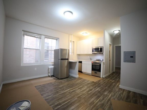 5th image of 125 Corbin Ave #456