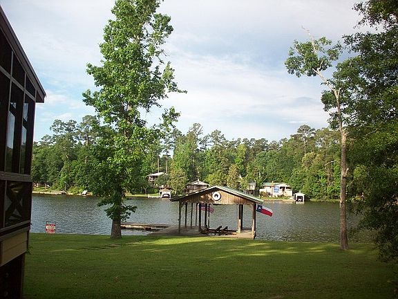 4th image of 141 Kings Cir
