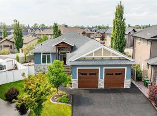 77 NE Grove Close, Red Deer, AB T4P0P4
