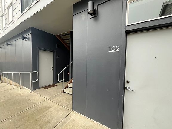 4th image of 6080 SE 84th Ave #102