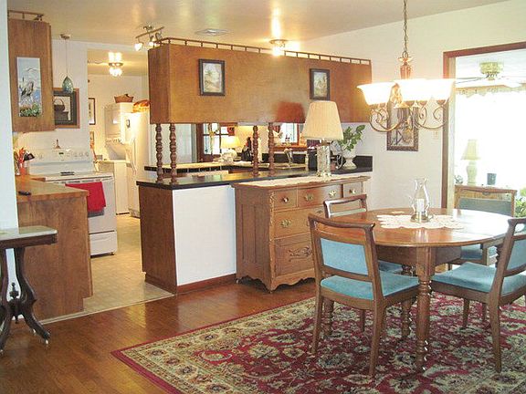 5th image of 15472 Breezy Point Ln
