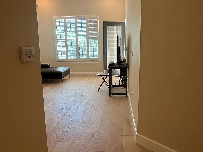 1001 Laurel St #103 — Photo 3