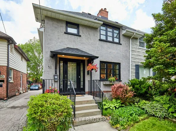 91 8th St, Toronto, ON M8V 3C5