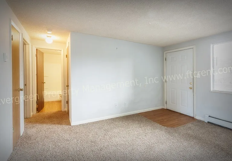 L-14 — Photo 9