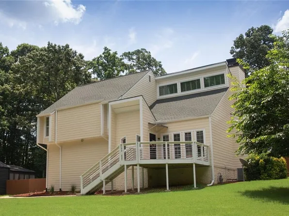 5048 Rebel Ridge Ct NW, Peachtree Corners, GA 30092