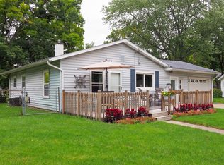 2430 Monterey Cir, Kalamazoo, MI 49004