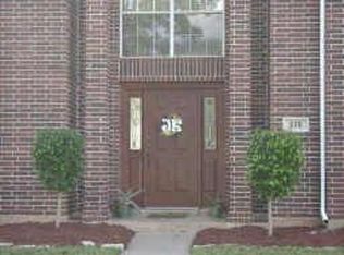 203 Plum Cir, Lake Jackson, TX 77566