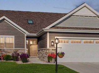 10647 Cranberry Dr, Saint John, IN 46373