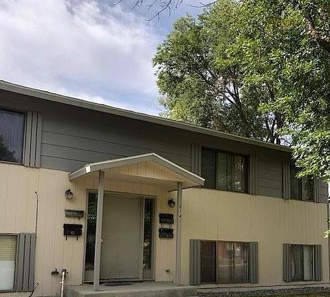 2nd image of 814 Mary Anne Dr APT B