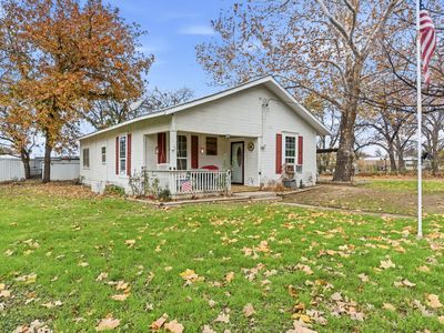 902 N Travis St, De Leon, TX, 76444