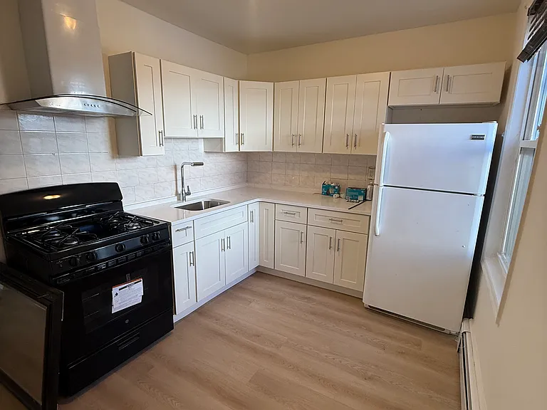 818 Communipaw Ave #1 — Photo 17