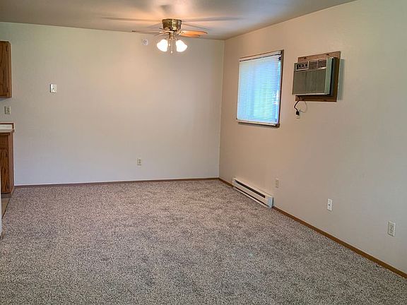 4th image of 2709 & 2731 15th St S #102