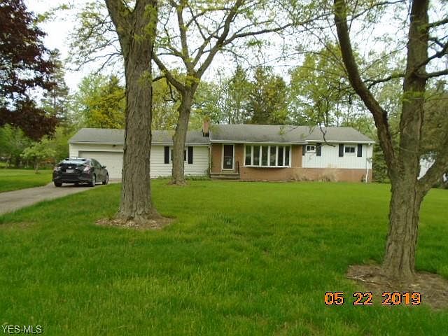 1st image of 8490 Parkdale Dr