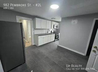 982 Pembroke St #2L, Bridgeport, CT 06608