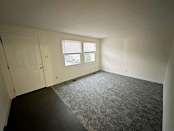5th image of 5207 Thornington Dr