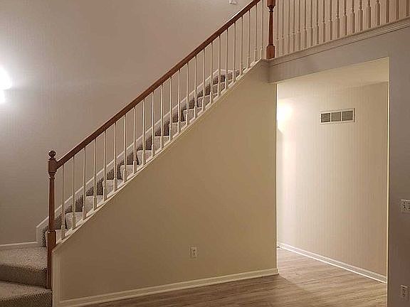 3rd image of 8938 Ironwood Dr #9