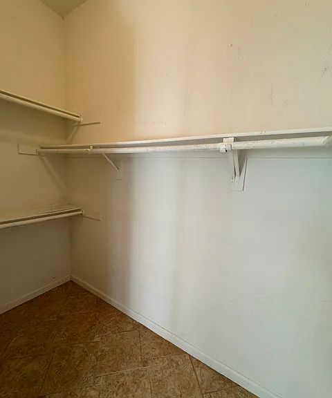 7878 Pineridge Ct — Photo 16