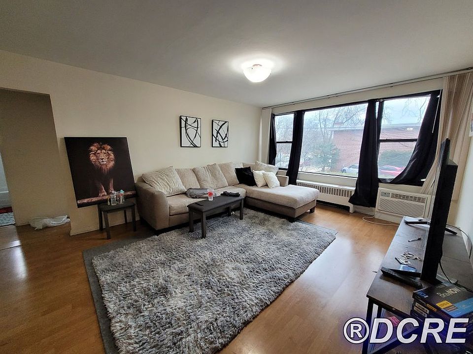 1st image of 2013 W Morse Ave