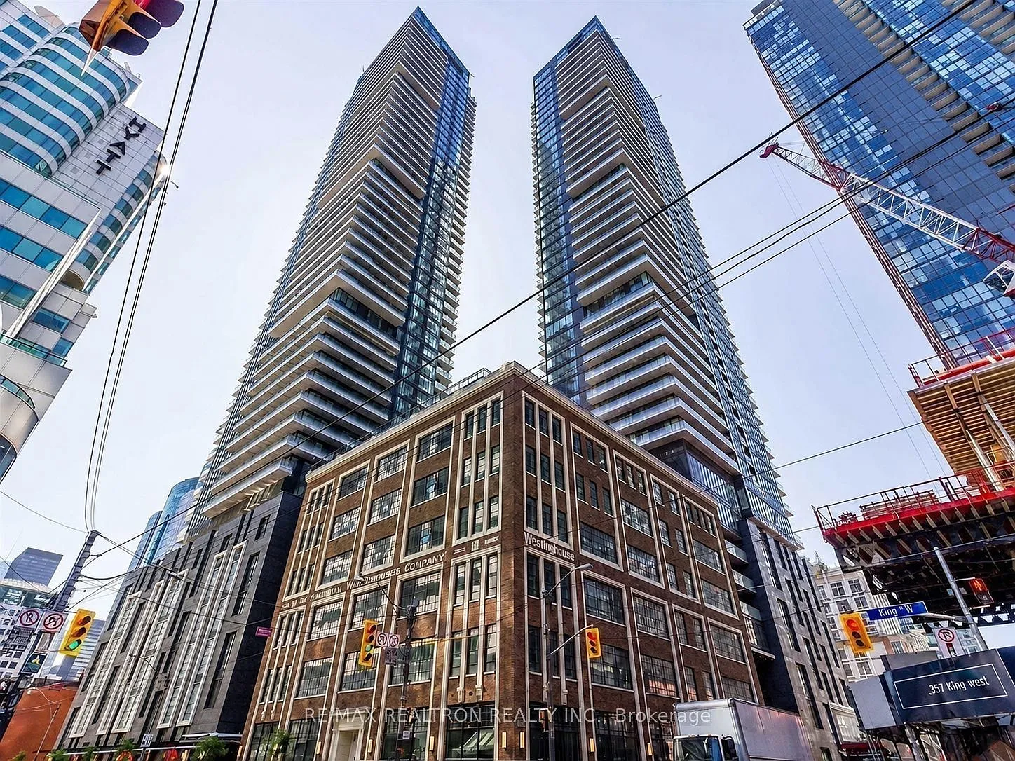 2 bed, $1,900 — Photo 1