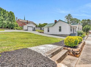 40 Scott St, Rocky Mount, VA 24151