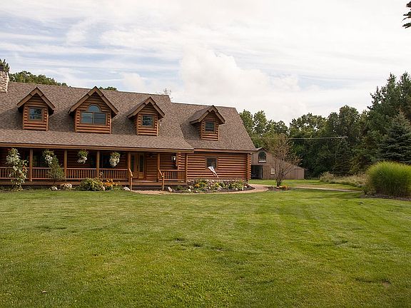 2nd image of 13638 Sheila Ct