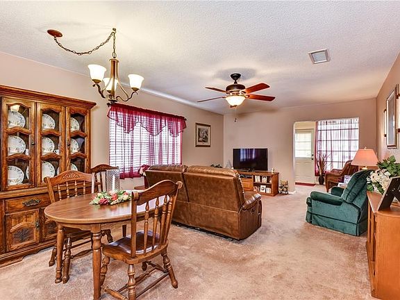 5th image of 223 N Hill Ave #50