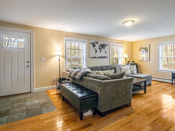4th image of 43 Kennard Street