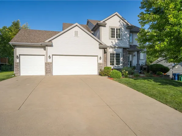 4615 148th St, Urbandale, IA 50323