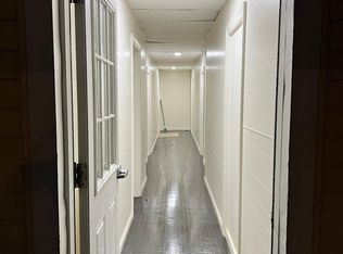 228 W Main St APT B3, Elkton, MD 21921