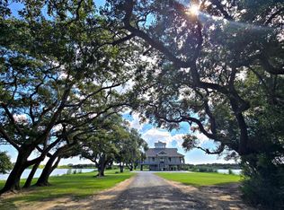 7165 Backridge Rd, Sabine pass, TX 77655