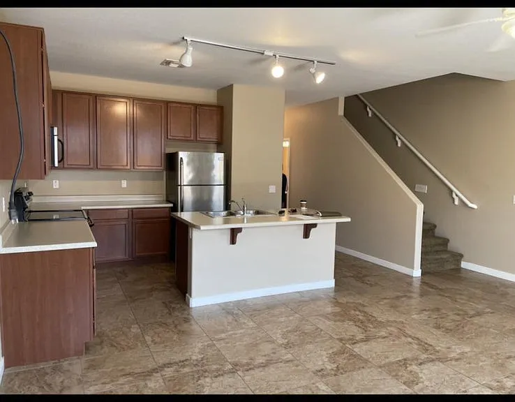 1155 E Cedar St — Photo 2