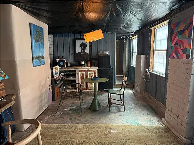 Building Photo - 3005 Dumaine St
