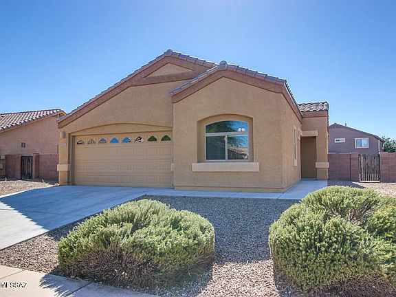 3rd image of 978 E Madera Estates Ln