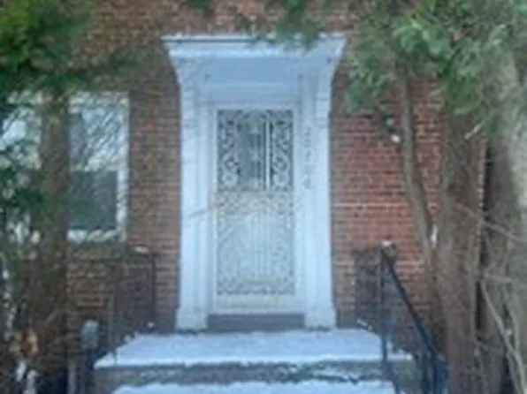 20706 Harvard Rd, Highland Hills, OH 44122