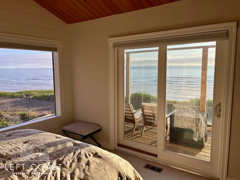 8788 SW Marine View St — Photo 7