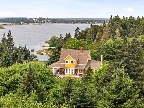 4th image of 1127 Feltzen South Rd