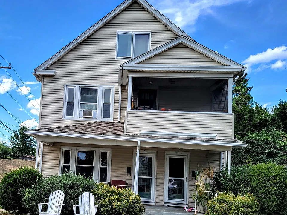 63 Durkin St
